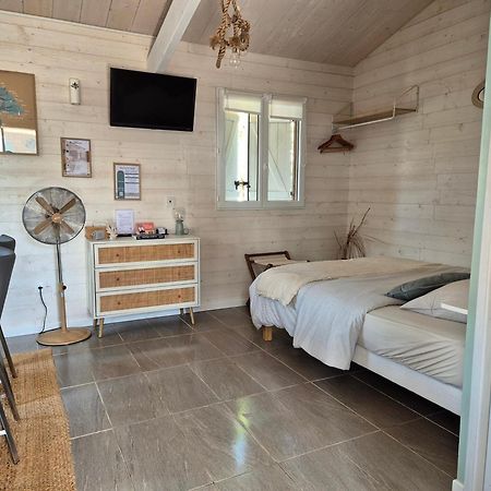 La Cabane De L'Estran Au Bord De Mer 랑통 외부 사진